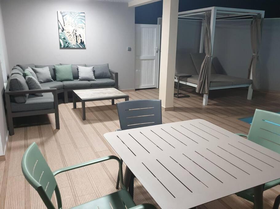 Вилла Mars Et Venus Location - Piscine Privee Et Chauffee Сент-Мари Экстерьер фото